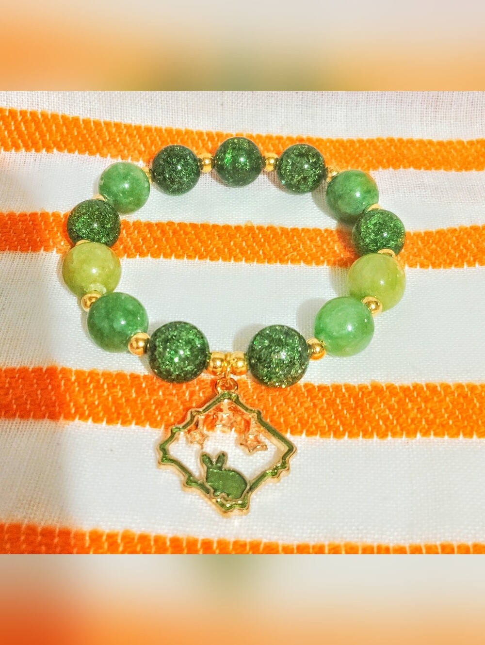 Handmade Jade/Glass Bracelet One Of A Kind. Green Forest Bunny. Size 7''